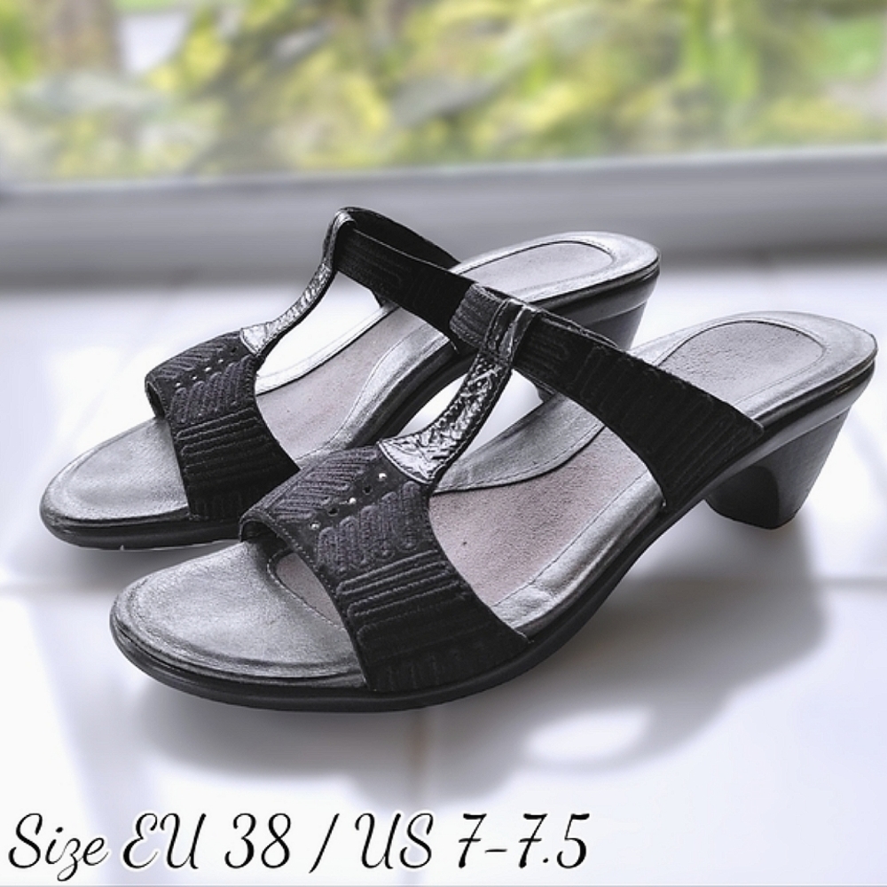 Naot Black Sandals